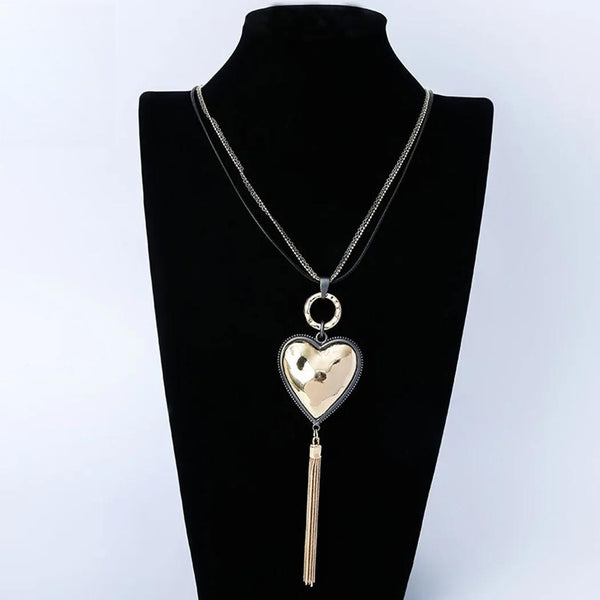 Collar vintage de corazón dulce con borla dorada, joyería gótica para mujer