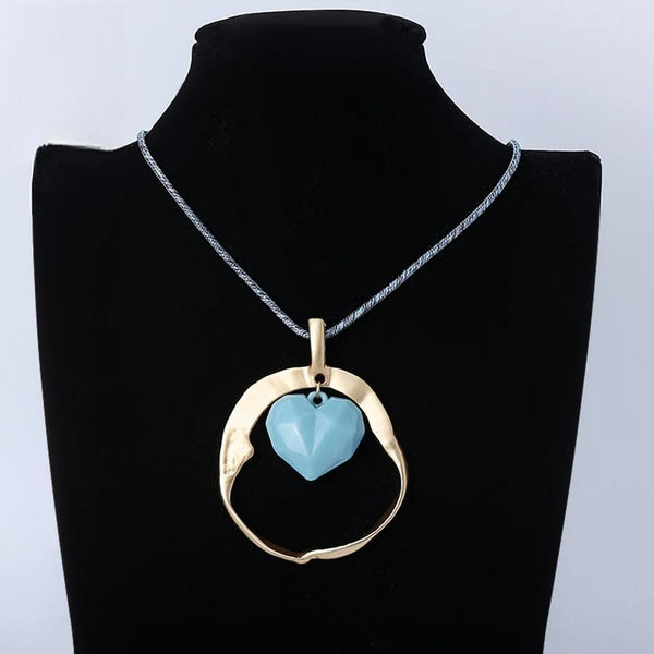 New in Vintage Statement Necklace