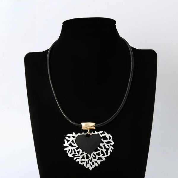 Collar vintage de plata con forma de corazón hueco, productos de tendencia, joyería gótica para mujer.