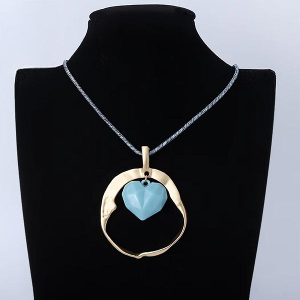New in Vintage Statement Necklace