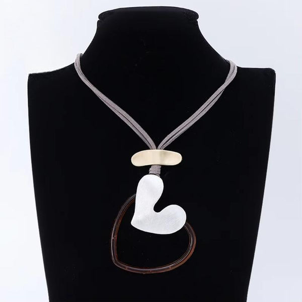 Colgante vintage de corazón de amor dulce, collar Kpop, joyería gótica para mujer