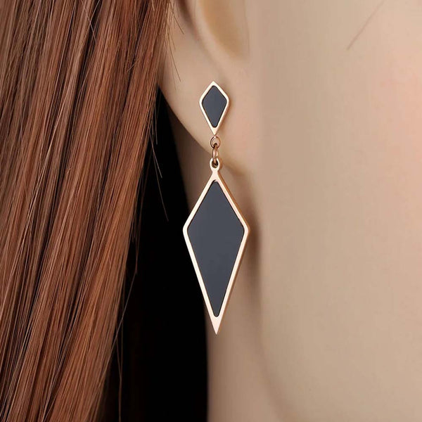 Pendientes geométricos de acrílico negro y acero inoxidable de titanio de moda