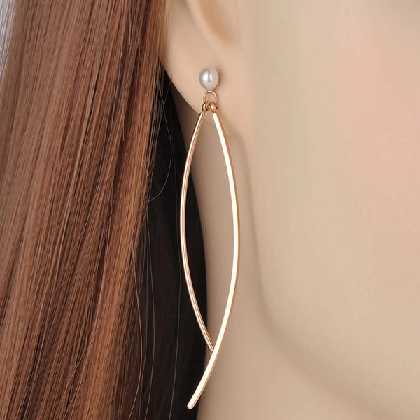 Pendientes geométricos de perla blanca de acero inoxidable y titanio