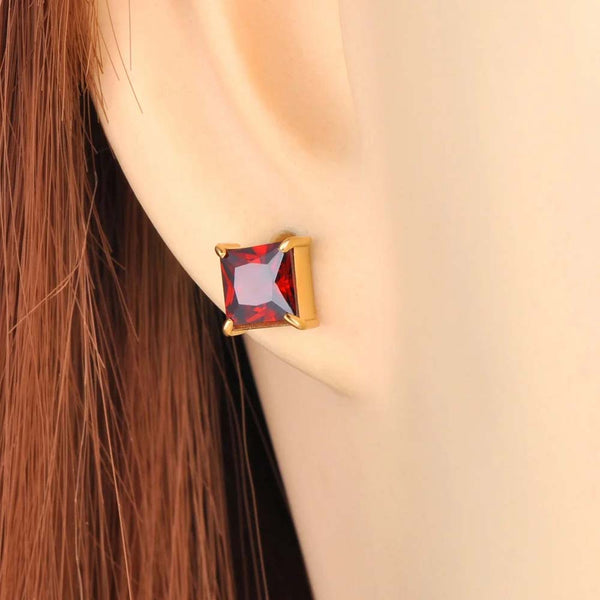 Pendientes geométricos cuadrados de acero inoxidable de moda con brillantes cristales de circonita cúbica.