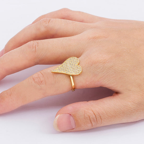 6 estilos de anillos colgantes con forma de corazón para mujer