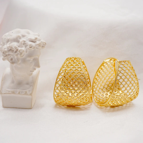 New Fashion Trend Gold Color Hanging Drop Earrings For Women