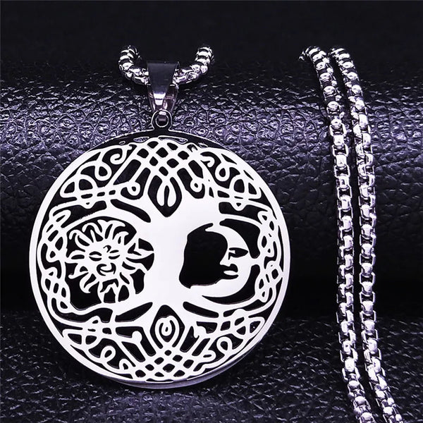 Collar de cadena de acero inoxidable con nudo irlandés, sol y luna, para mujer, color plateado