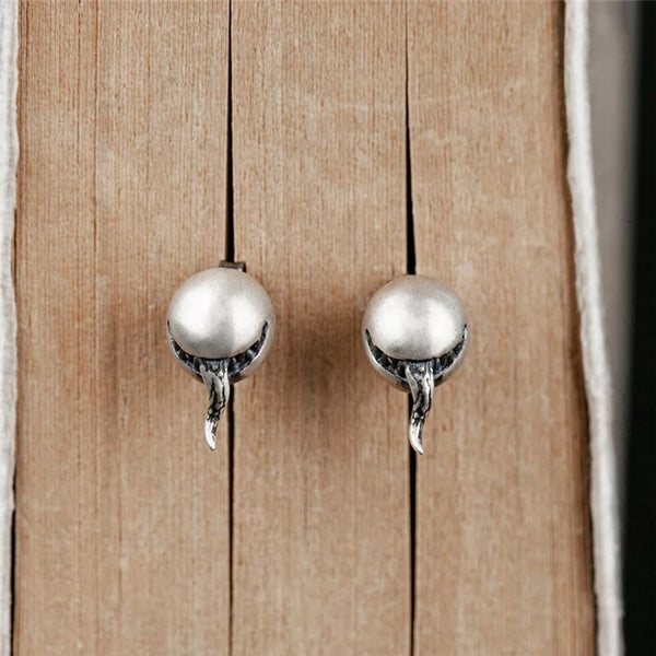 Pendiente de botón vintage punk de plata de ley 925 con veneno de zombi para hombre y mujer
