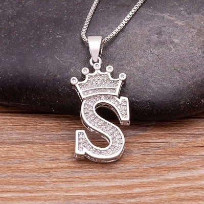 Fashion Luxury A-Z Crown Alphabet Pendant Chain Necklace