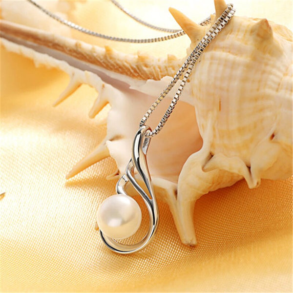Colgante elegante de perla de agua dulce para mujer