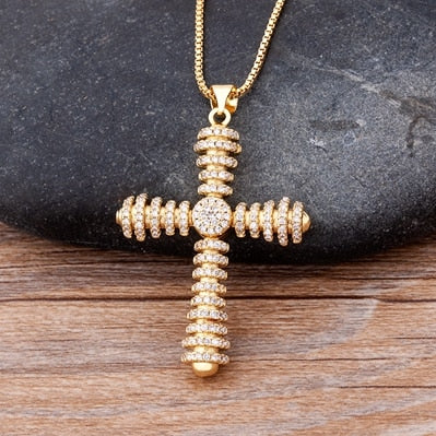 Collar de cruz de circonita cúbica de moda con colgante de cruz de cristal de alta calidad