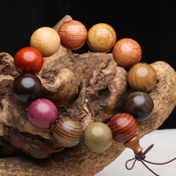 Pulsera elástica de madera natural de doce colores para hombre, rosario hecho a mano con cuentas de madera.