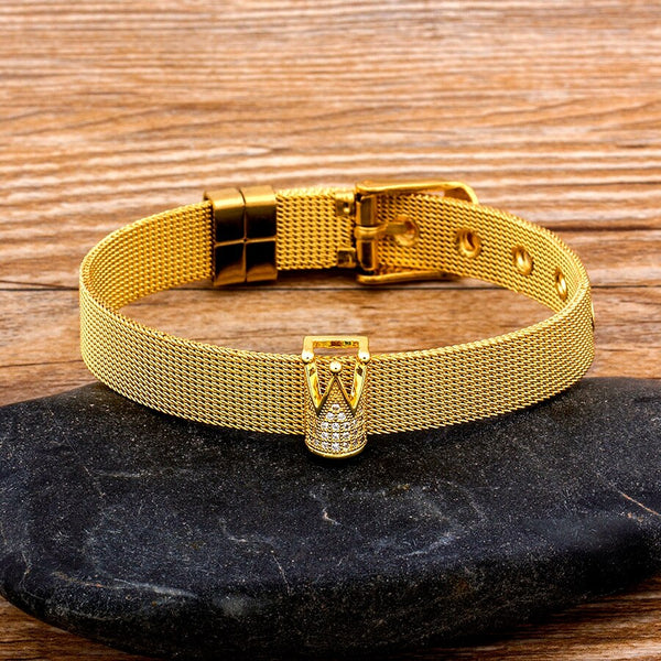 Nuevo reloj clásico con pulsera ajustable y corona de circonitas de alta calidad para mujer.