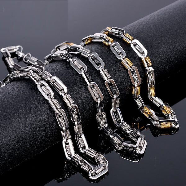 Gargantilla negra para hombre, color dorado, acero inoxidable 316L, cadena larga de 55 cm.