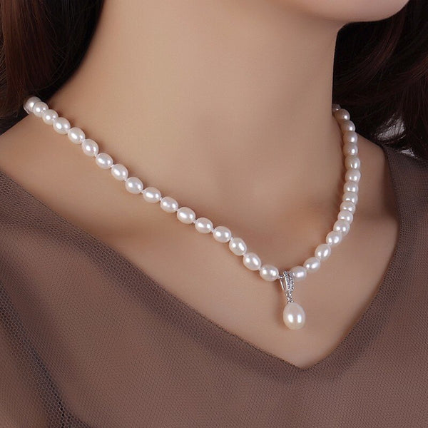 Collar de perlas blancas naturales de agua dulce, hebilla de amor para mujer