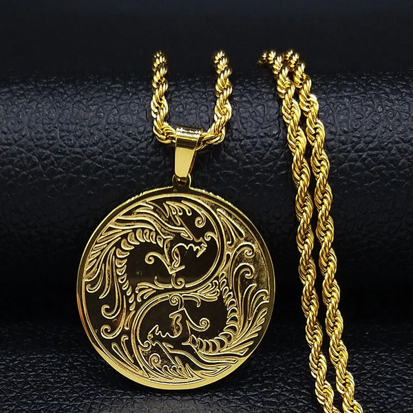 Collar de cadena de acero inoxidable con diseño de dragón para hombre, color dorado, con colgantes.