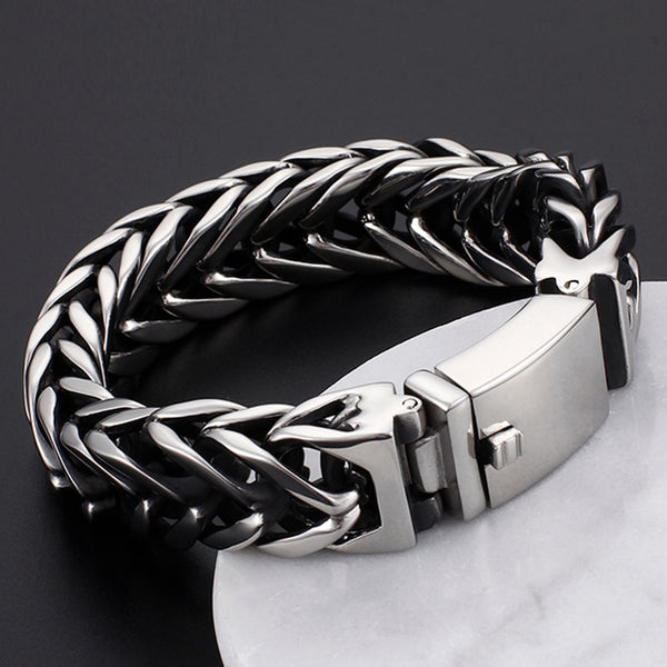Pulsera masculina de acero inoxidable de 17 mm de ancho y 23 cm.