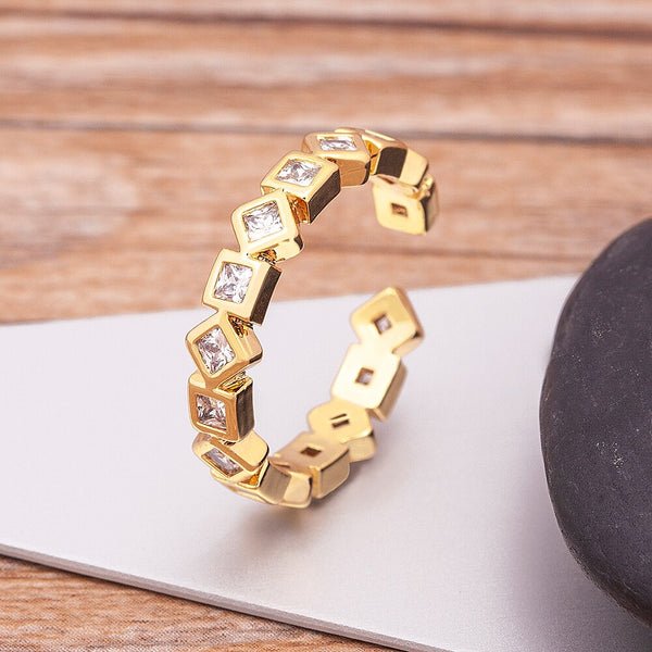 Anillo ajustable abierto de color dorado simple con personalidad de circonita de cobre para mujer de moda hip-hop