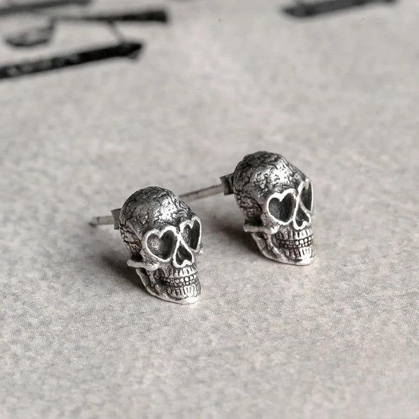 Pendiente de botón de calavera con forma de corazón retro creativo de plata de ley 925