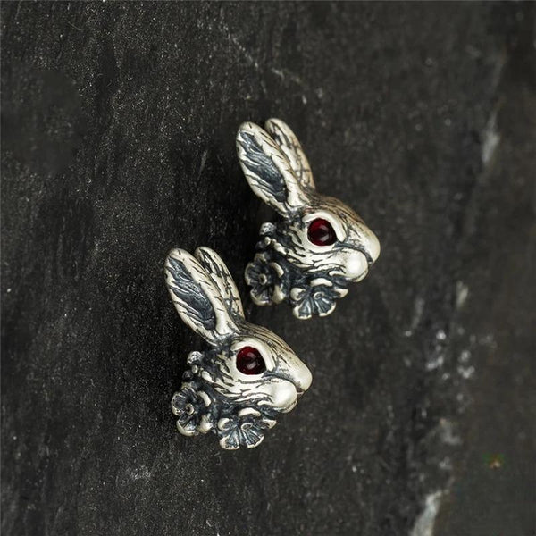 Pendiente de botón estilo punk vintage de plata de ley 925 con forma de conejo y ojo rojo para hombre y mujer
