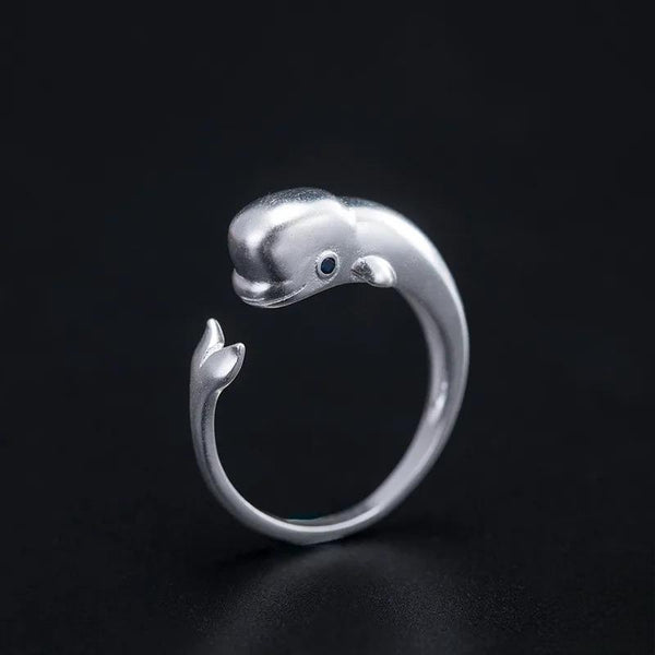 Anillo de beluga estilo océano en plata de ley 925