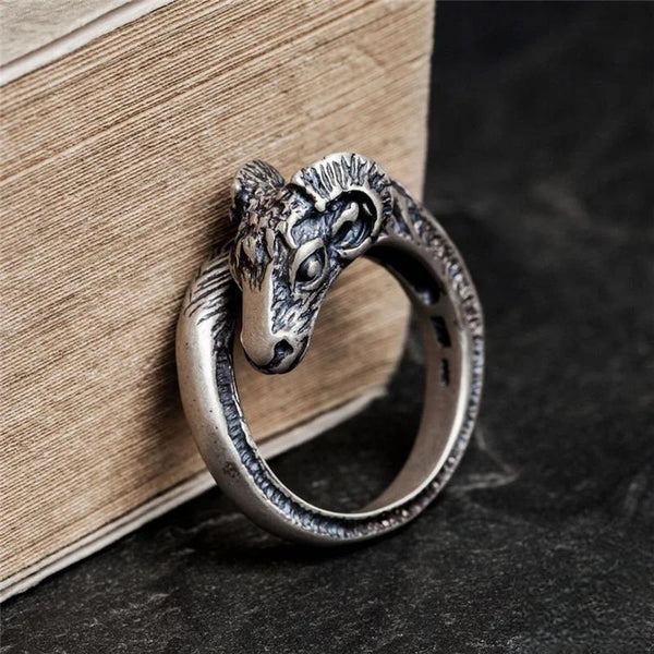 Anillo vintage de plata de ley 925 con cabeza de oveja del zodiaco, estilo punk y motero para hombre.