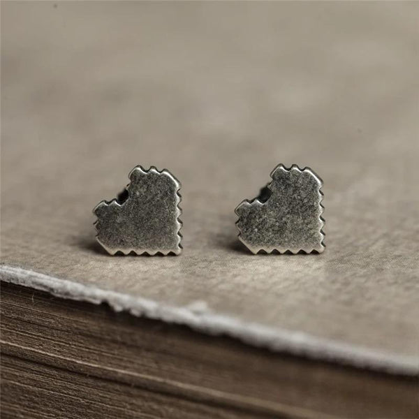 Exquisitos y sencillos pendientes de corazón pequeños y a la moda para mujer