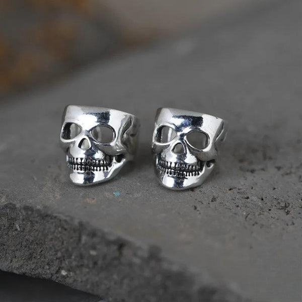 Pendientes estilo punk de plata de ley 925 con forma de calavera y clip para oreja estilo vintage.