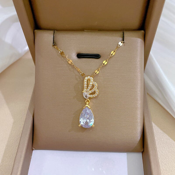Collar elegante con colgante de mariposa y circonitas AAA para mujer