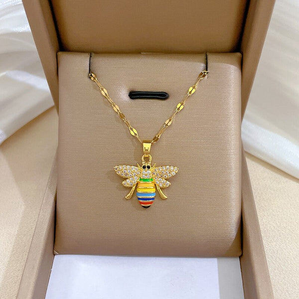 Collar de acero inoxidable 316L color dorado para mujer