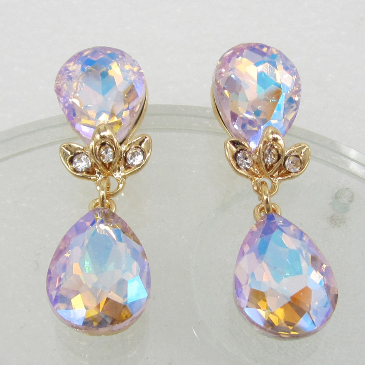 Delicate Water Drop Shaped Earrings For Women Luxury Crystal Ear Earrings