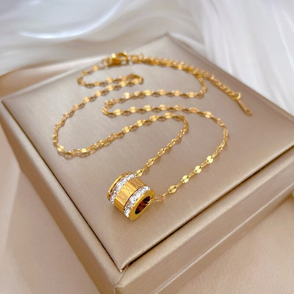 Artificial Diamond Not Fade Color Circle Pendant  Necklaces For Women