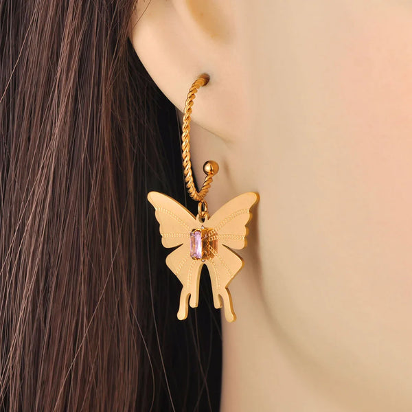 Elegantes pendientes de mariposa con cristales de circonita cúbica para mujer