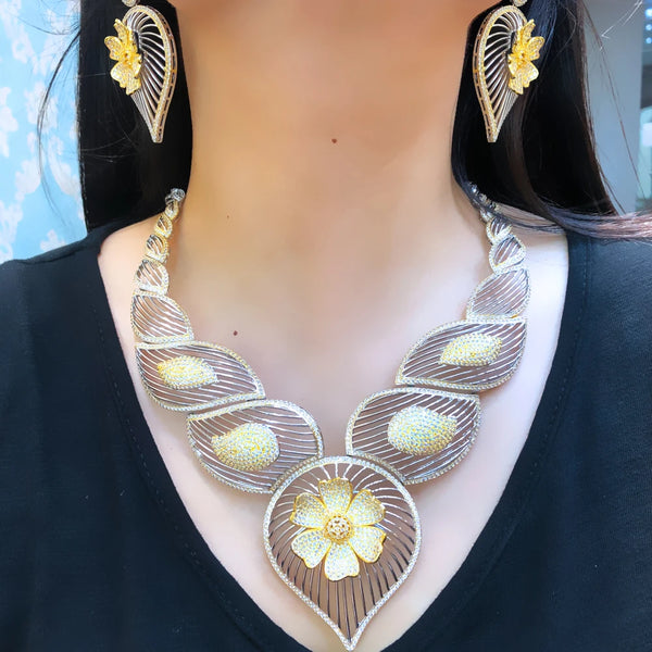 Famous Dubai Bridal Big Shiny Necklace Bangle Earrings Ring for Women Wedding Jewelry Set