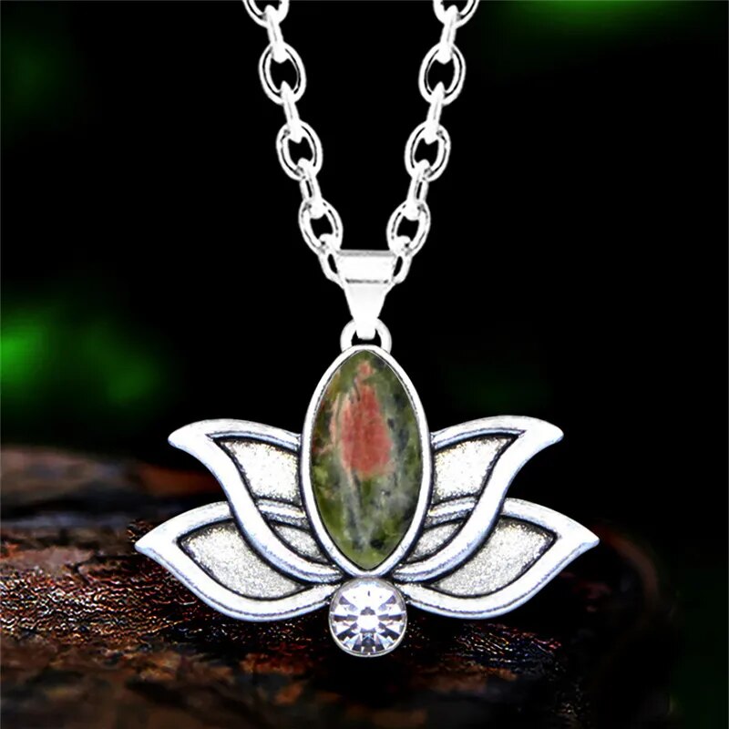 Vintage Natural Stone Quartz Lotus Necklace For Women
