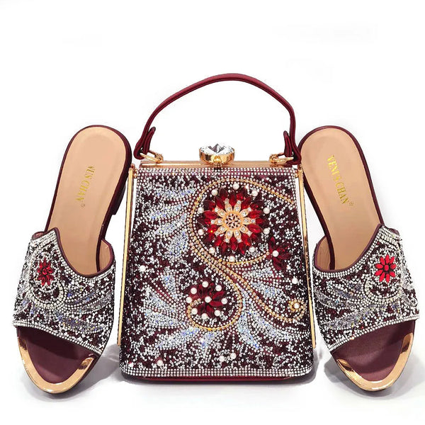 Conjuntos de zapatos y bolso de fiesta nigerianos italianos en color vino africano y bolso a juego.