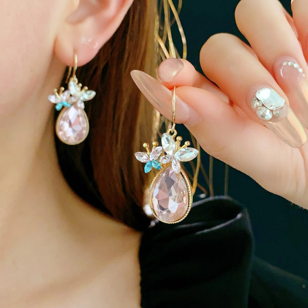 Delicados pendientes de circonita rosa para mujer, a la moda, con mariposa brillante y gota de agua.