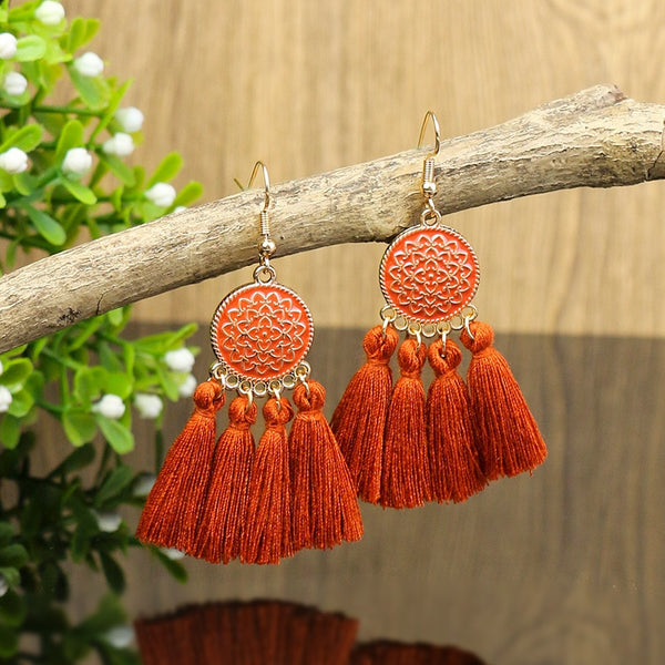 Pendientes largos con borlas y flores amarillas bohemias para mujer