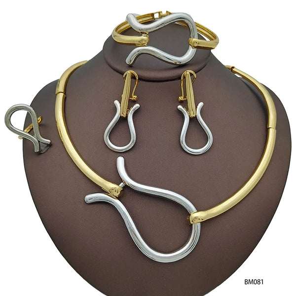Conjunto de 4 piezas de collar, pulsera, pendientes y anillo en dos tonos chapados en oro brasileño.
