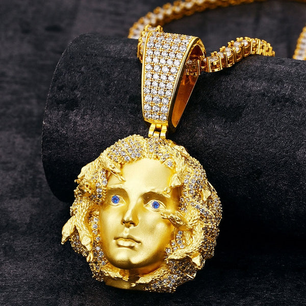 Colgante de cabeza de Medusa con microincrustaciones de circonita de hip hop y cadena para hombres y mujeres