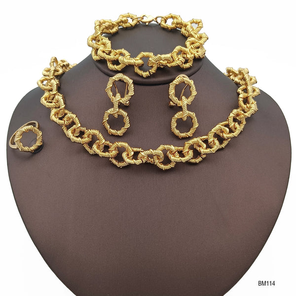 Conjunto de collar, pendientes, pulsera y anillo de oro africano chapado en oro de 18 quilates.