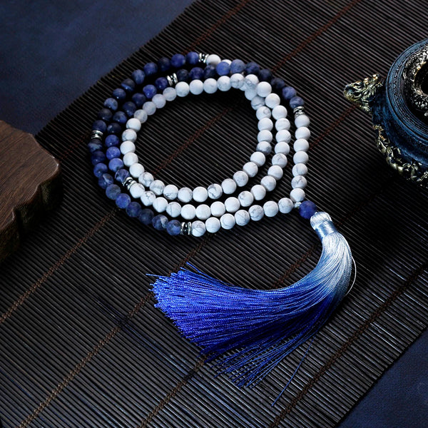 Collar de meditación de yoga para mujer con 108 cuentas de turquesa blanca de 8 mm y forma de maleta