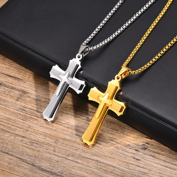 Collar de cruz de tres capas para hombre, colgante de fe de acero inoxidable resistente al agua con caja