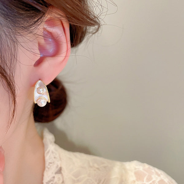 Korean Elegant Pearl Beads Circle Hoop Earrings For Women