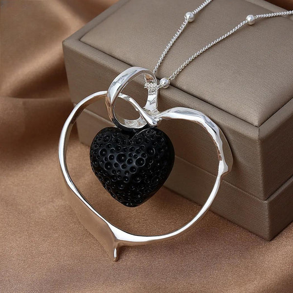 Collar colgante vintage de resina hueca con forma de corazón y cadena larga, bisutería para mujer
