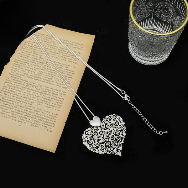Collar con colgante de corazón hueco de color plata vintage, cadena gótica, joyería para mujer