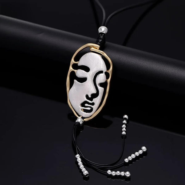 Colgante de máscara con forma de cara vintage, nuevo collar de cadena larga para mujer
