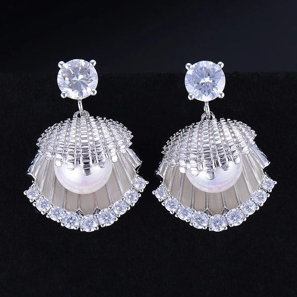 Exclusive Cute Shell With Pearl Pendant Earrings for Women