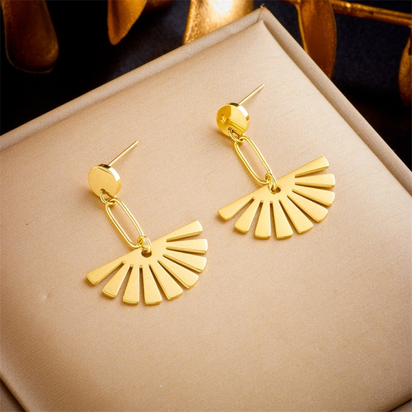 Pendientes colgantes festoneados vintage de acero inoxidable 316L color dorado para mujer