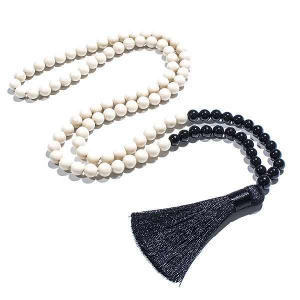 Collar de meditación con 108 cuentas de mala fósil blanco de ónix negro de 8 mm